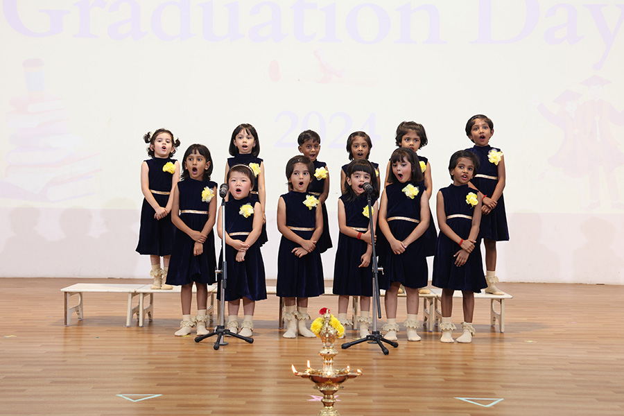 graduation day image - Yuvabharathi Nursery